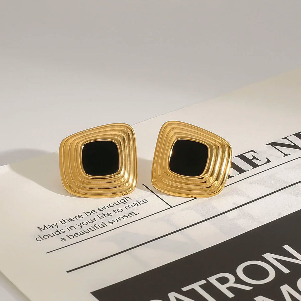 Veliora Retro Geometric Stud Earrings ✨
