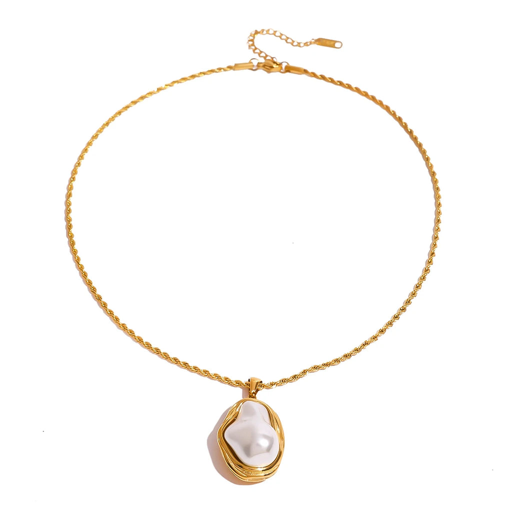 Veliora Pearl Chain Necklace ✨