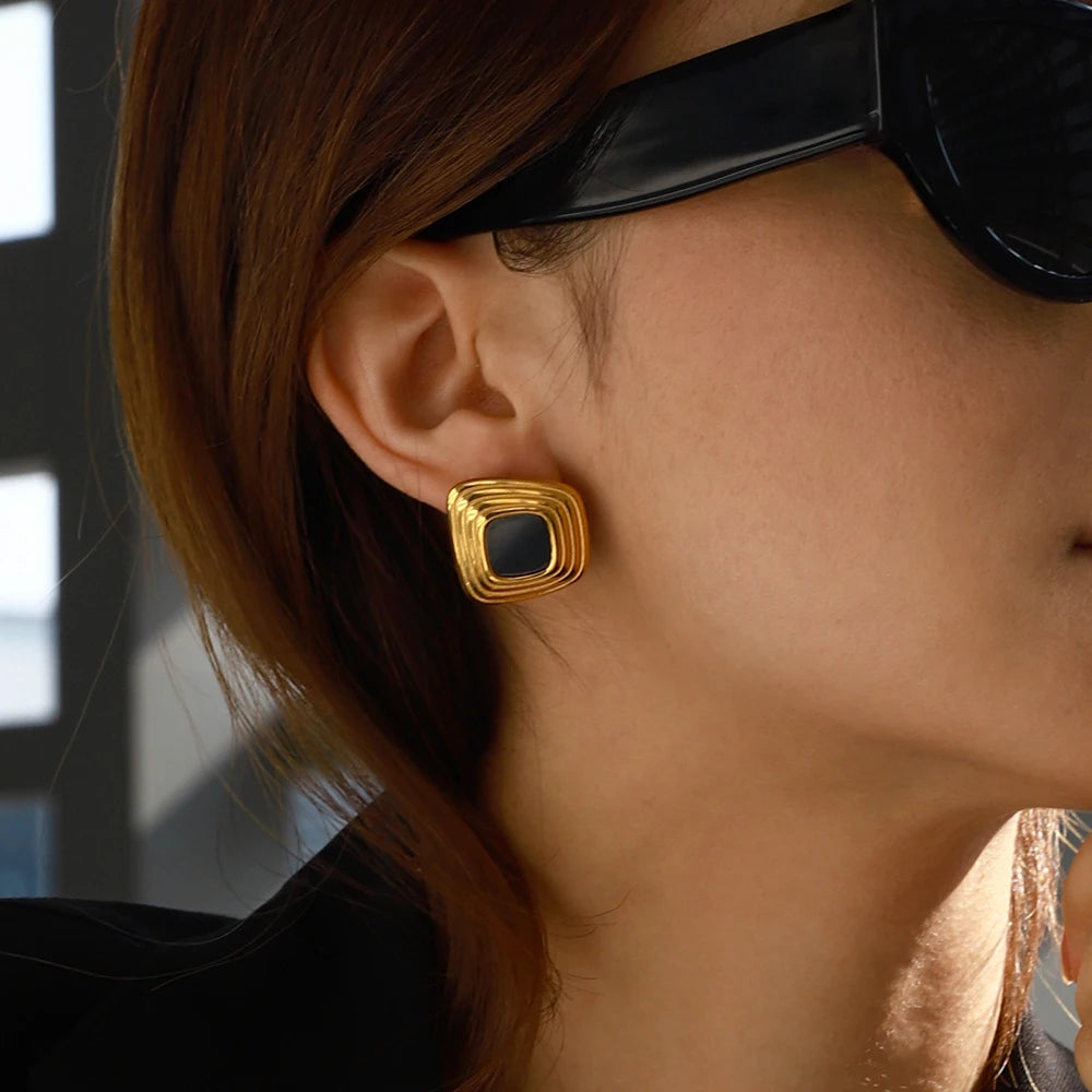 Veliora Retro Geometric Stud Earrings ✨
