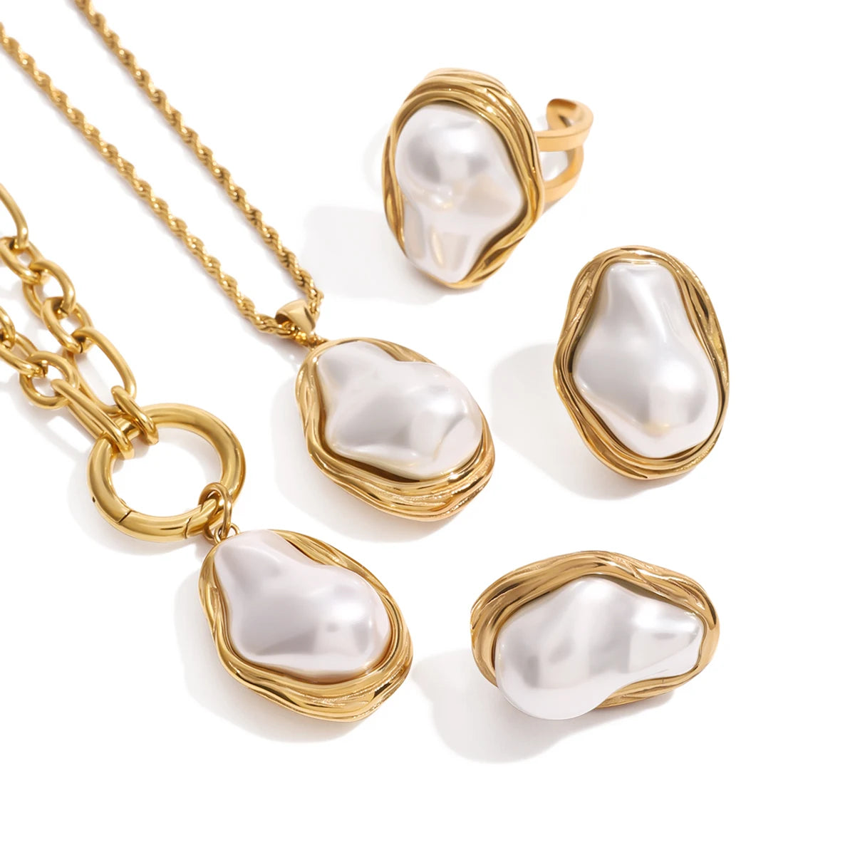 Veliora Pearl Chain Necklace ✨