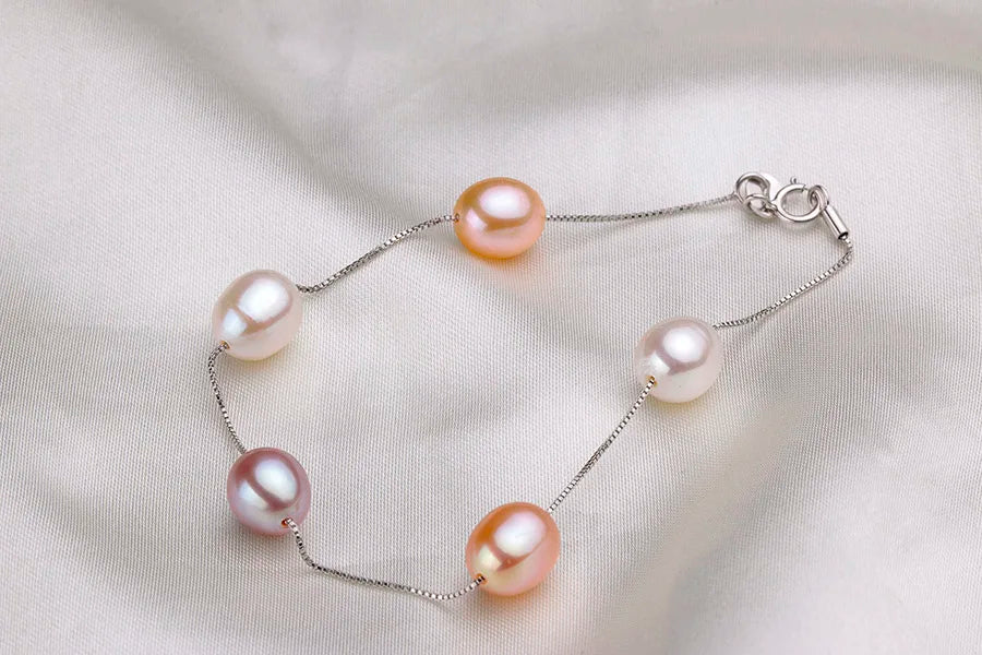 Veliora Freshwater Pearl Jewelry Set