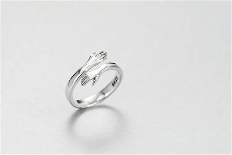 Veliora Hug Hand Silver Ring