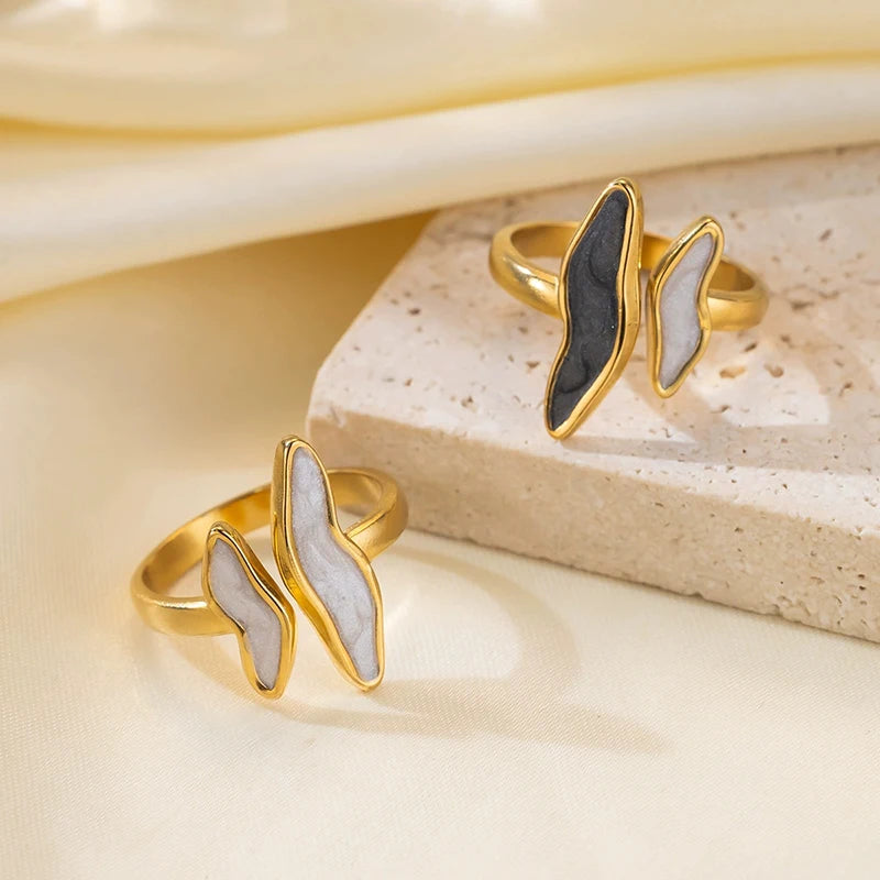 Veliora Liquid Wave Open Ring ✨