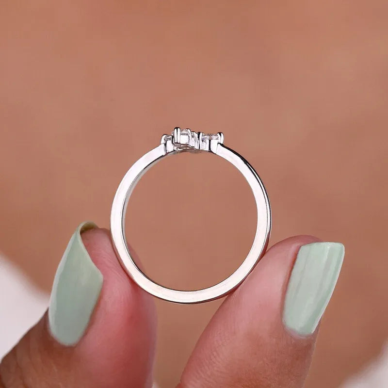 Veliora Pure Cross Zircon Ring ✨