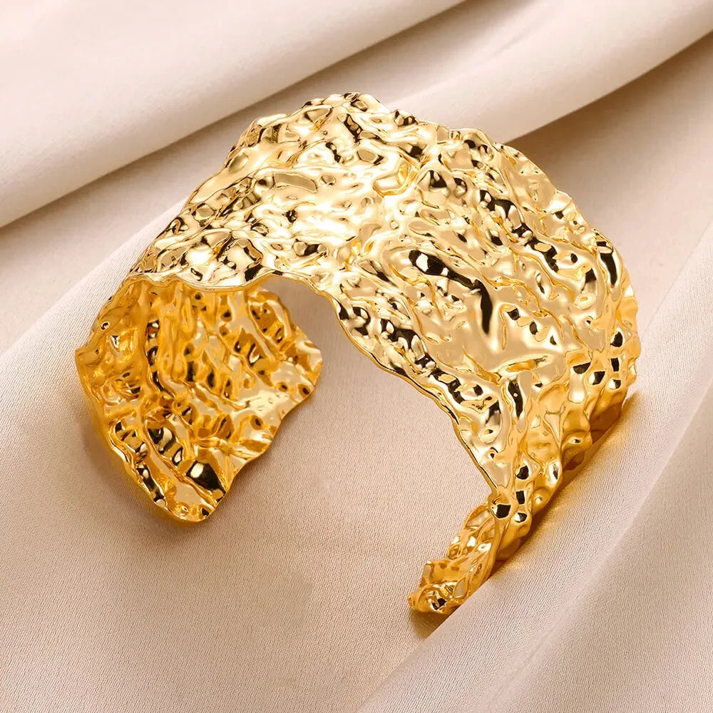 Veliora Textured Gold Cuff Bracelet ✨