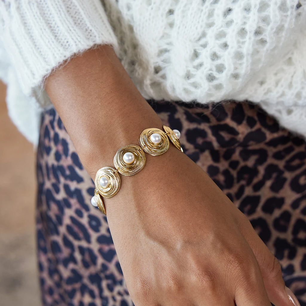 Veliora Lumière Pearl Bracelet ✨
