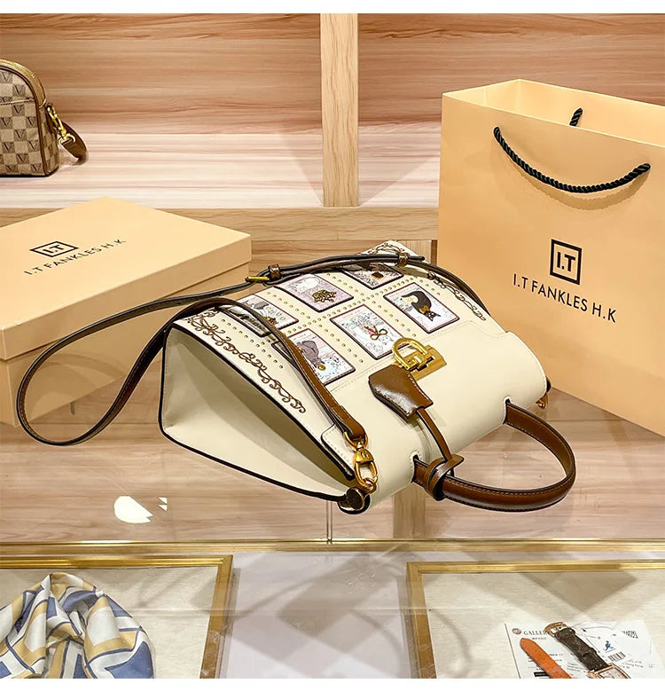 Veliora Vintage Luxe Crossbody 👜