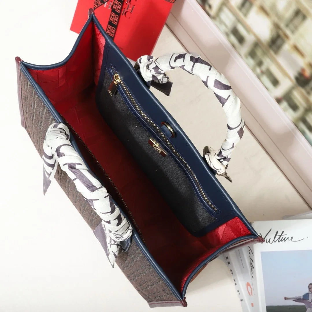 Veliora Squareline Commuter Tote 👜