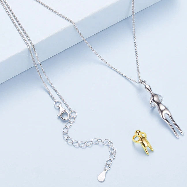 Veliora Mother & Child Hug Necklace