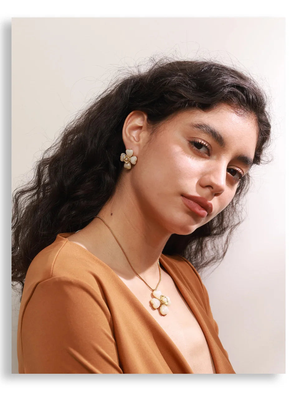 Veliora Fleur Atelier Jewelry Set