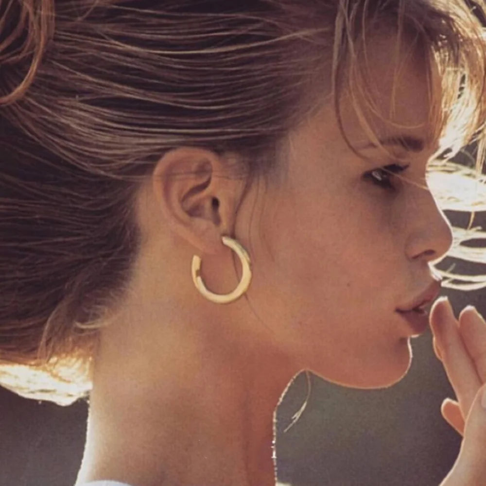 Veliora Classic Gold Hoop Earrings ✨