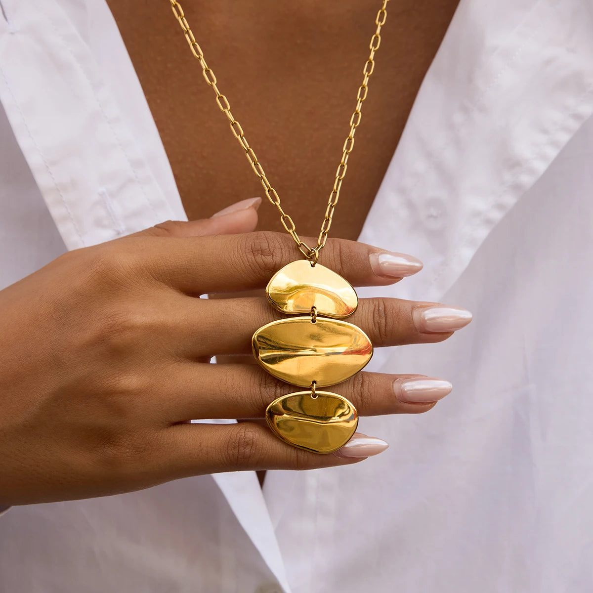 Veliora Triple Orbit Statement Necklace ✨