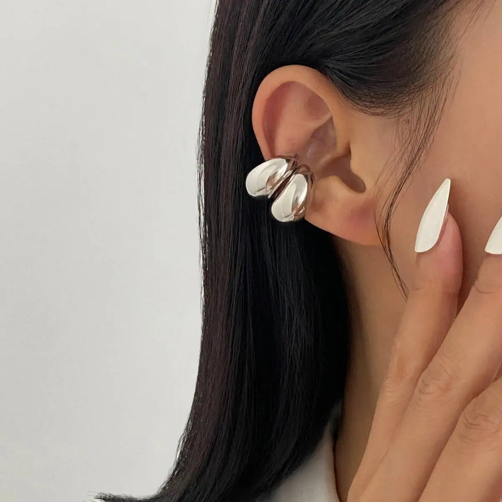 Veliora Liquid Drop C-Clip Earring ✨