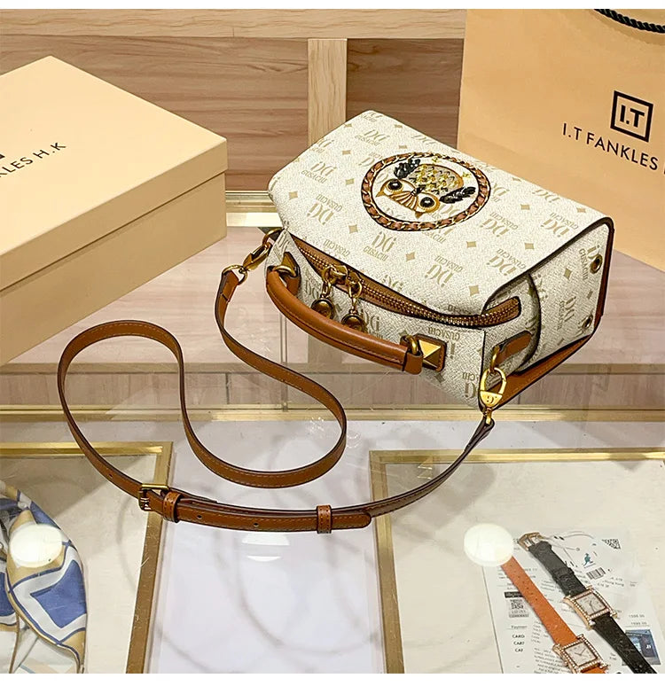 Veliora Vintage Pillow Crossbody 👜