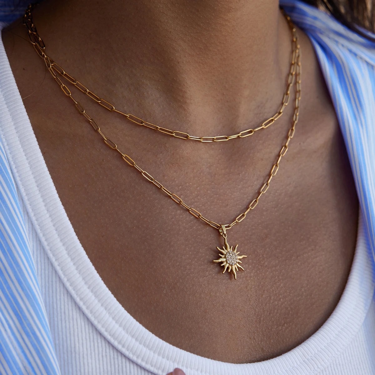 Veliora Layered Sun Pendant Necklace ✨