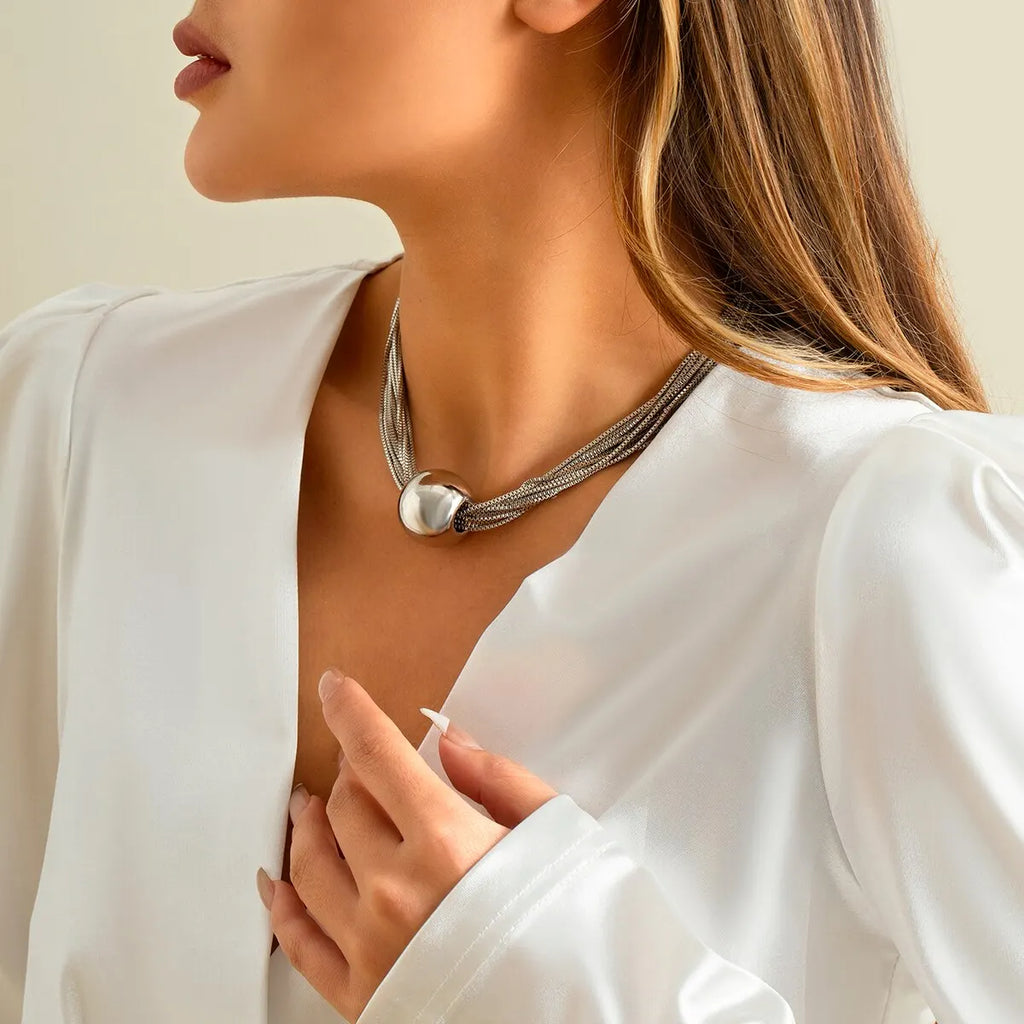 Veliora Bold Twisted Chain Necklace ✨