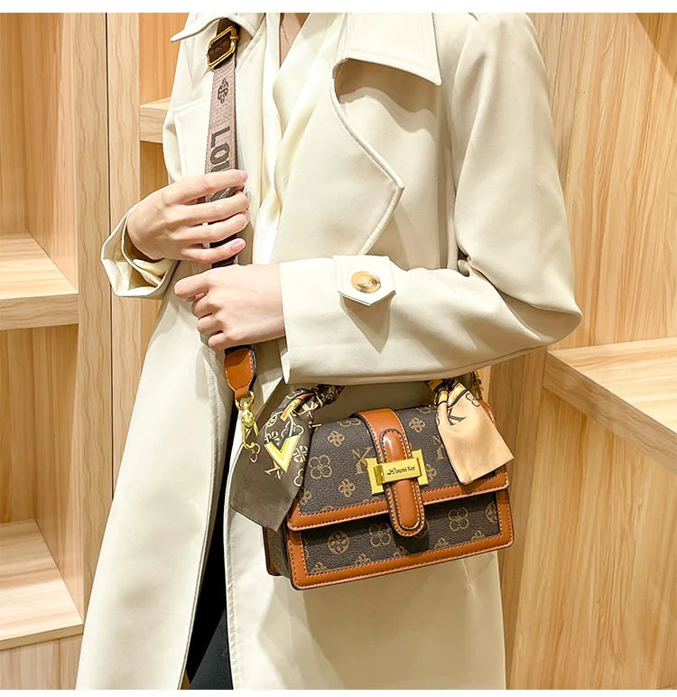 Veliora Atelier Mini Crossbody 👜