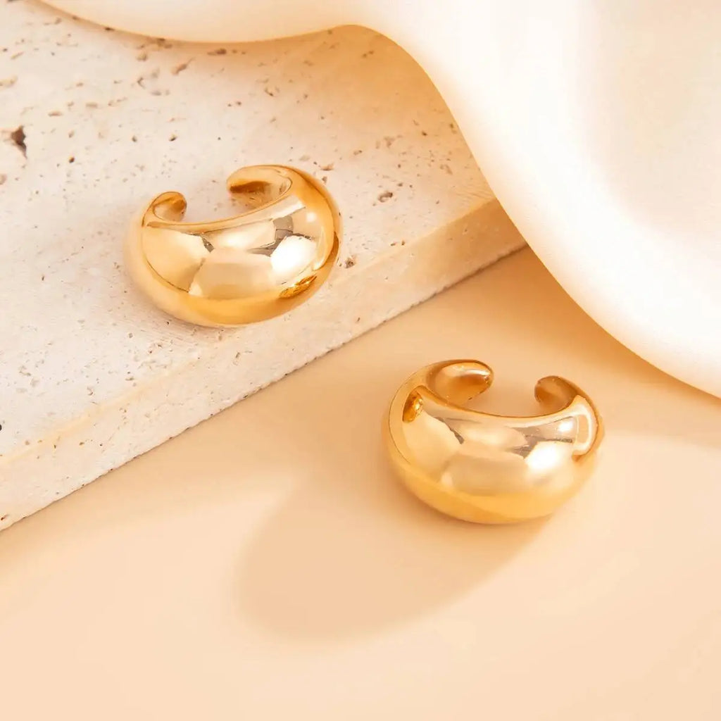 Veliora Liquid Drop C-Clip Earring ✨