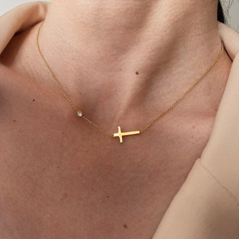 Veliora Side Cross Choker ✨