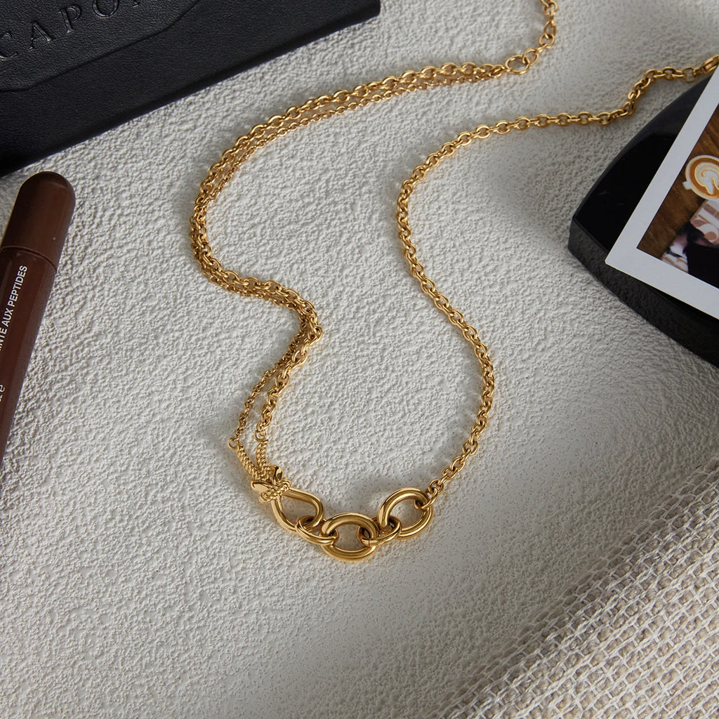 Veliora Asymmetric Knot Chain Necklace ✨