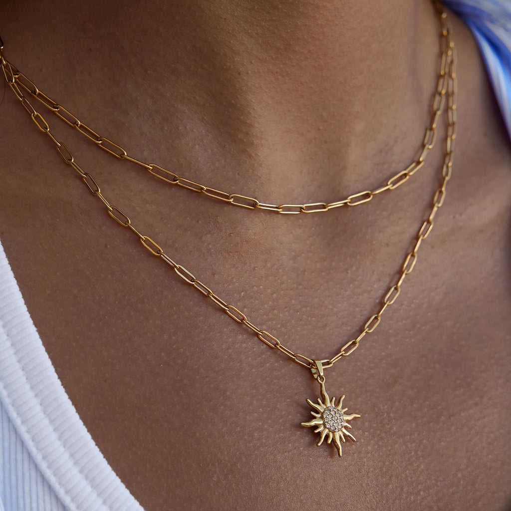 Veliora Layered Sun Pendant Necklace ✨
