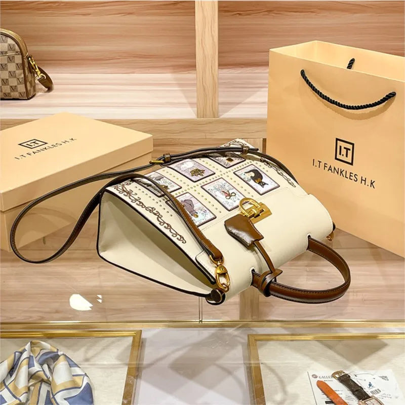 Veliora Vintage Luxe Crossbody 👜