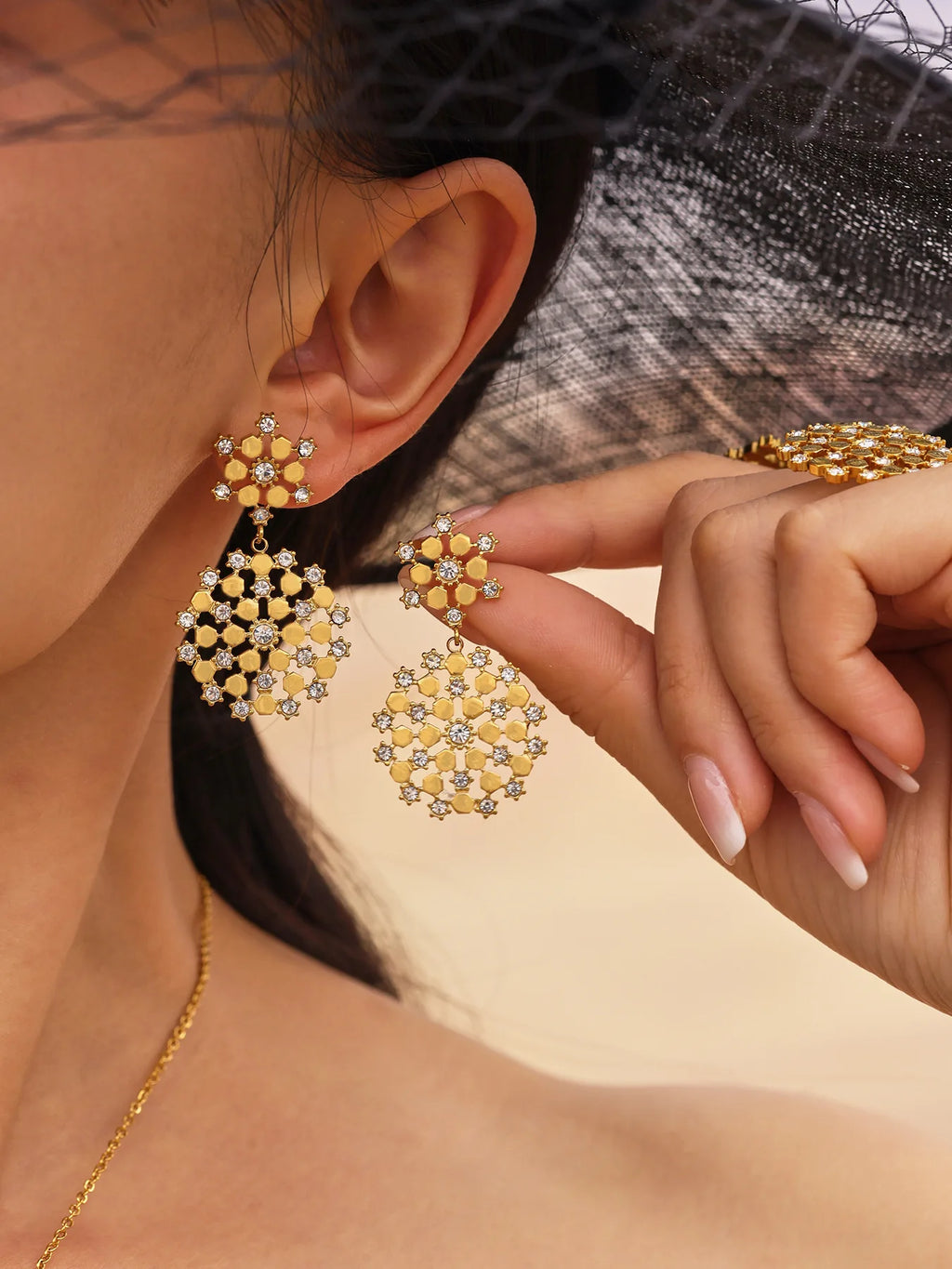 Veliora Golden Blossom Jewelry Set✨