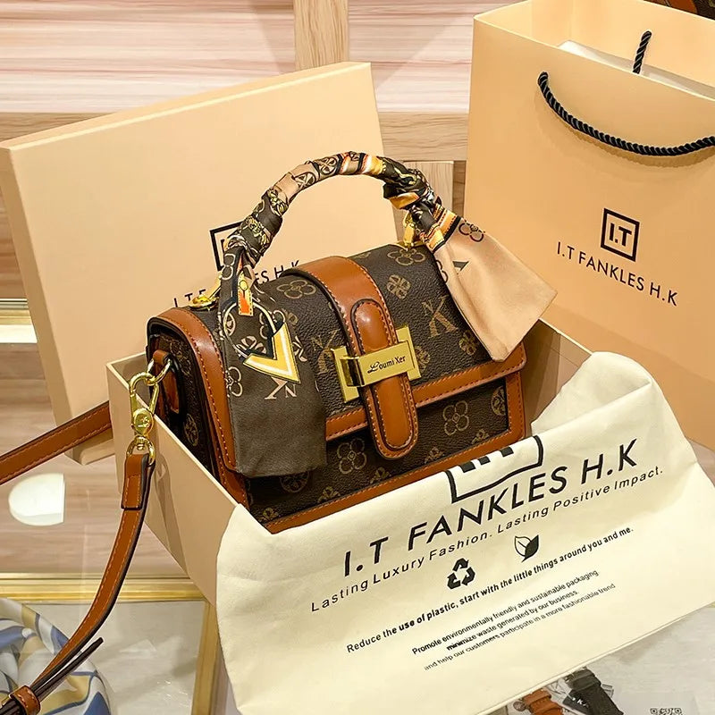 Veliora Atelier Mini Crossbody 👜