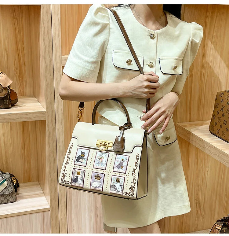 Veliora Vintage Luxe Crossbody 👜