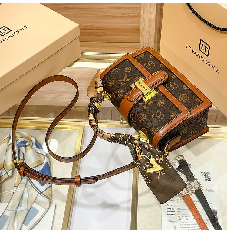 Veliora Atelier Mini Crossbody 👜