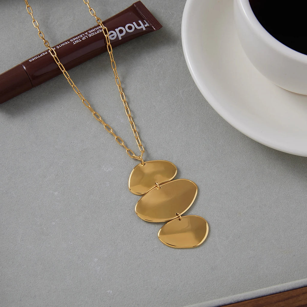 Veliora Triple Orbit Statement Necklace ✨