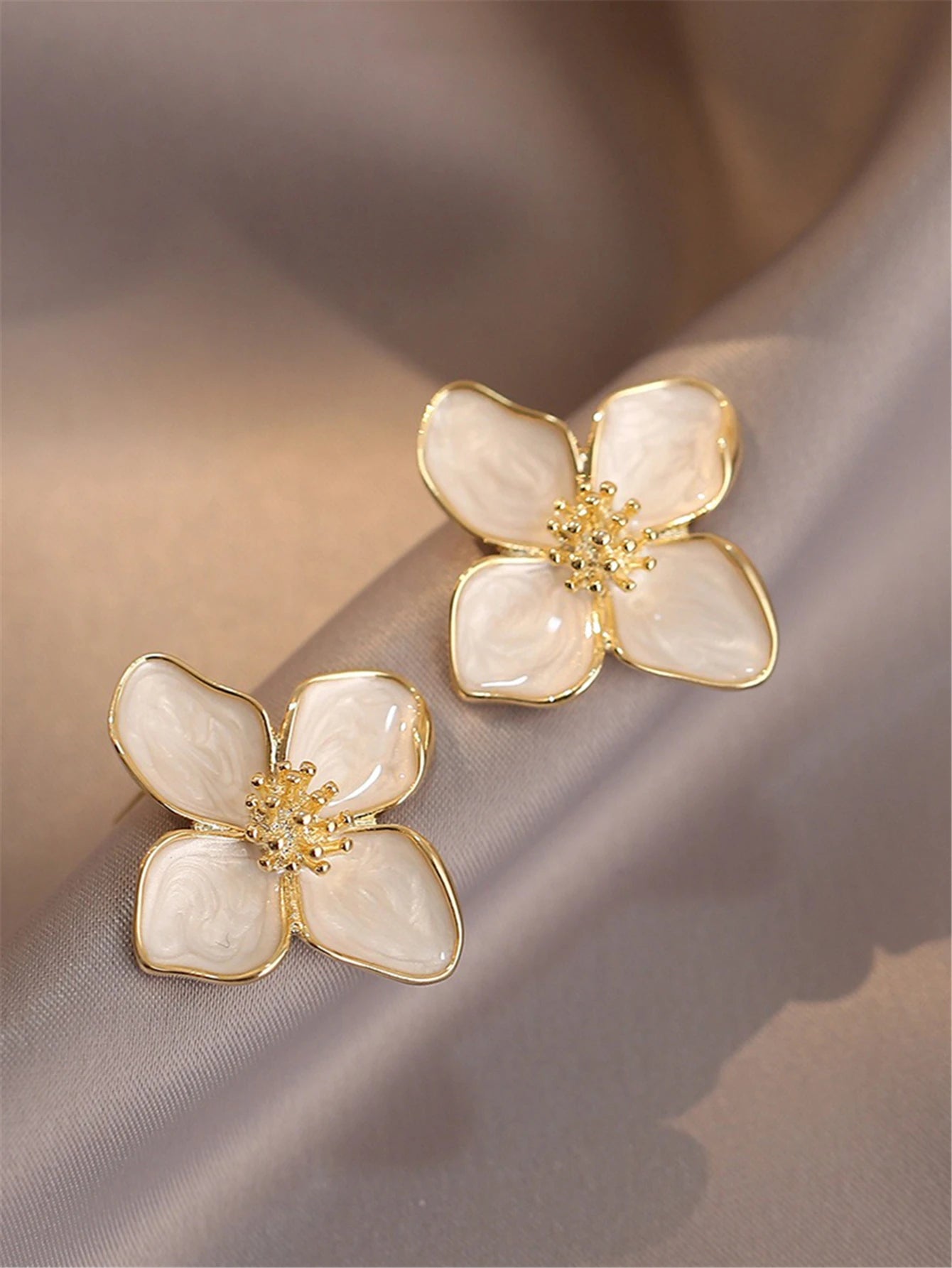 Veliora Hibiscus Blossom Stud Earrings