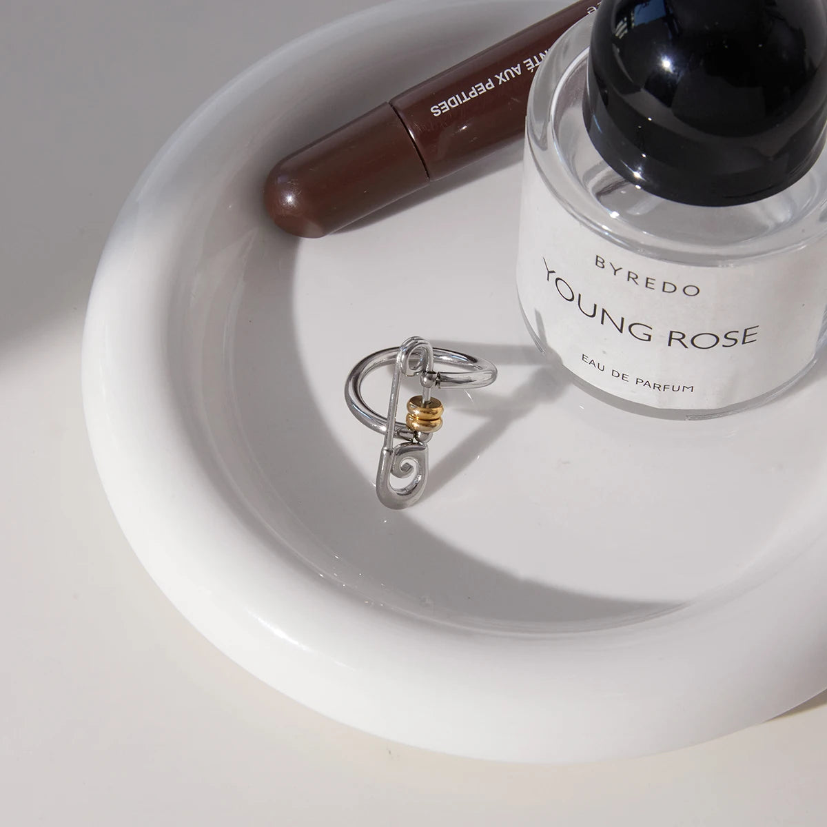 Veliora Linked Elegance Ring ✨
