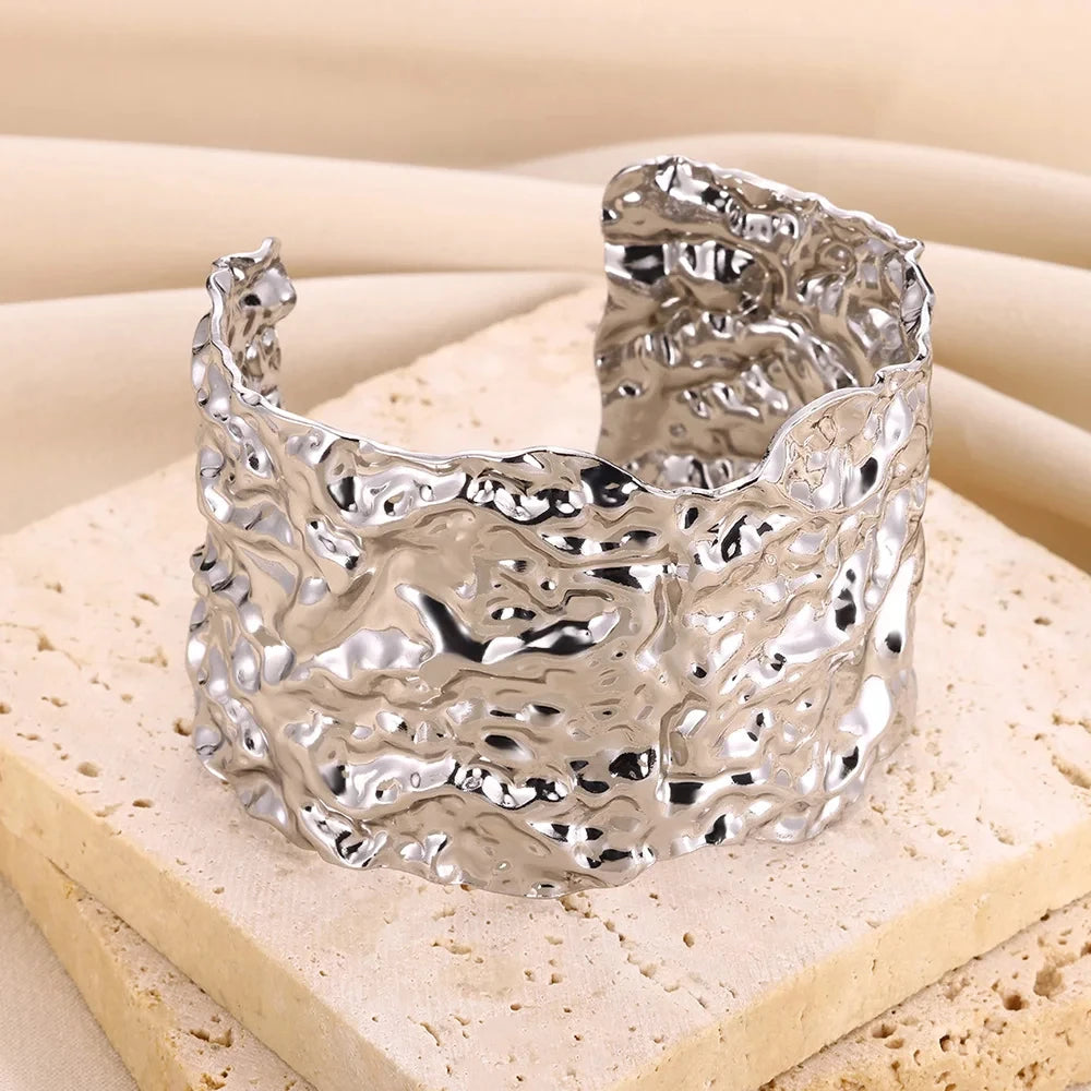 Veliora Textured Gold Cuff Bracelet ✨