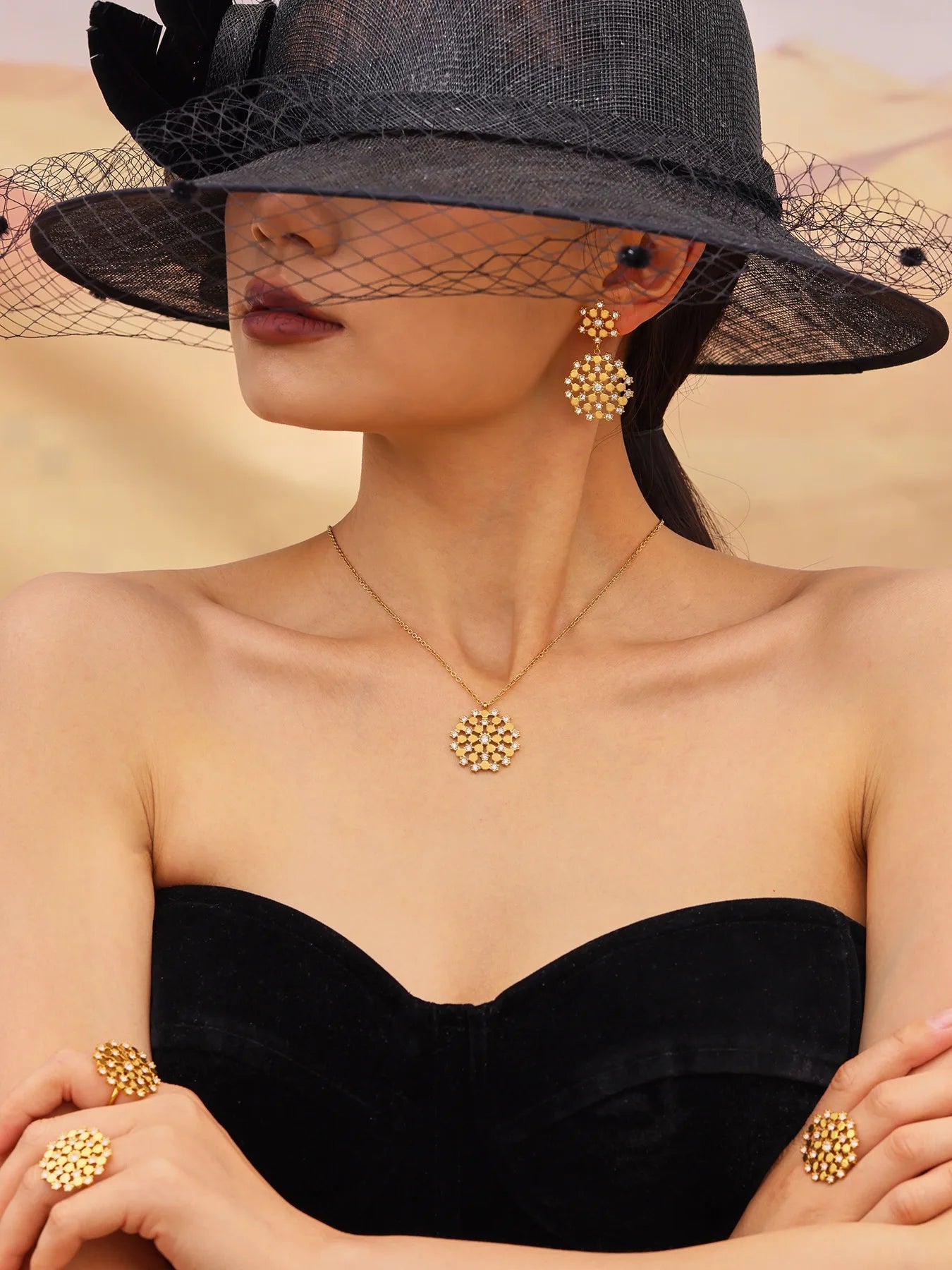 Veliora Golden Blossom Jewelry Set✨