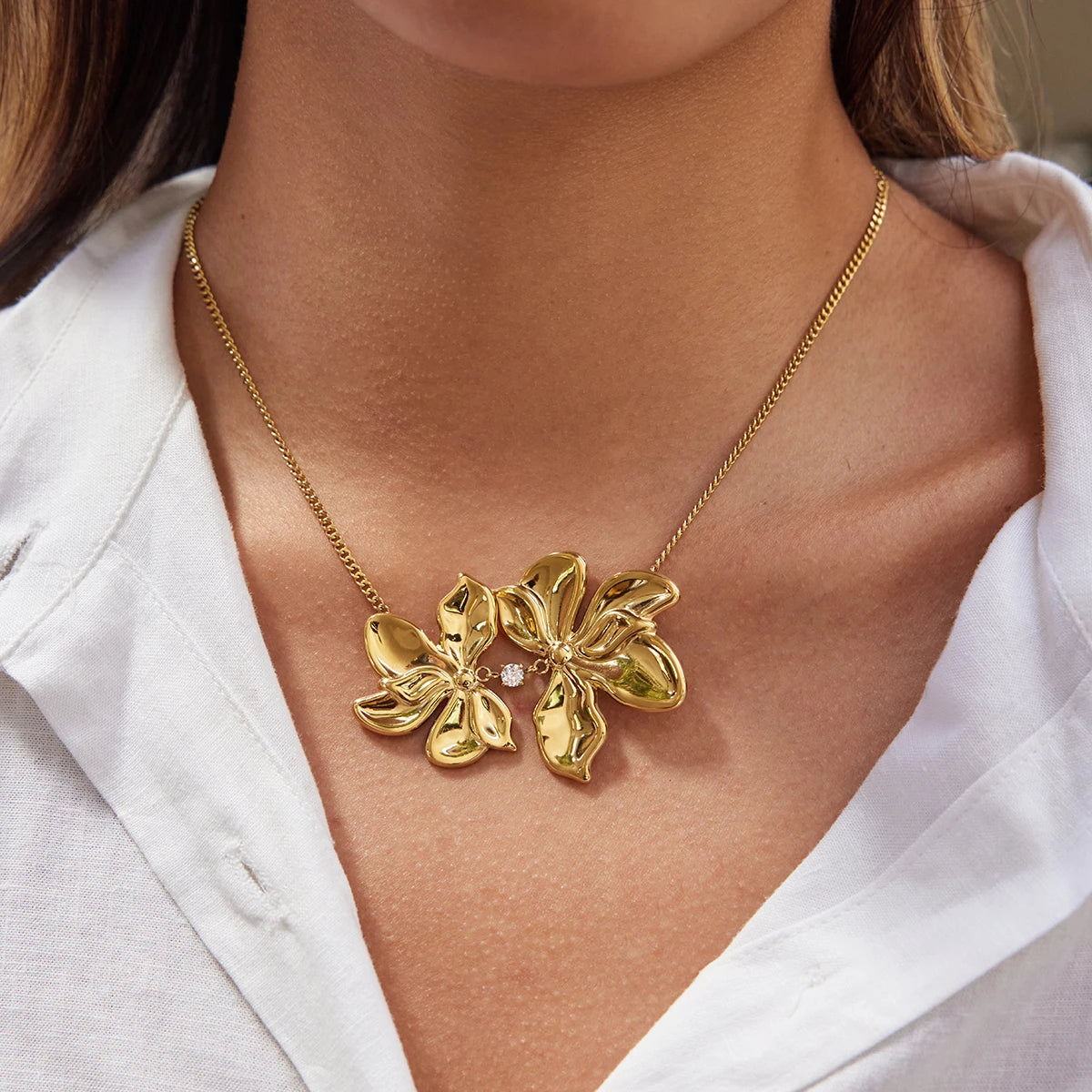 Veliora Bougainvillea Bloom Necklace ✨