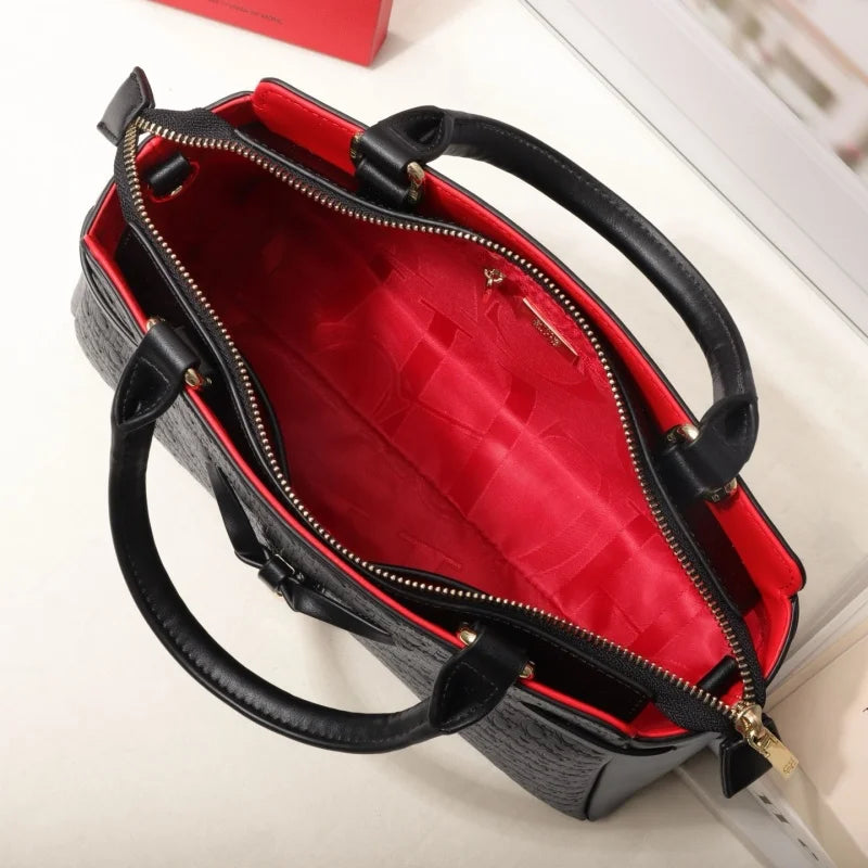 Veliora Urban Signature Crossbody 👜