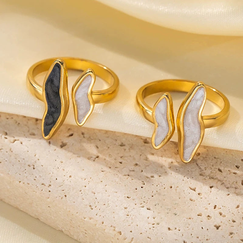 Veliora Liquid Wave Open Ring ✨