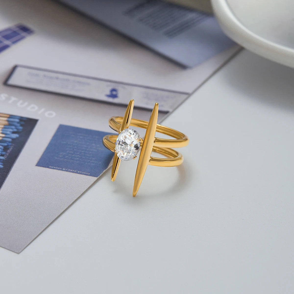Veliora Hammered Cross Layer Ring ✨