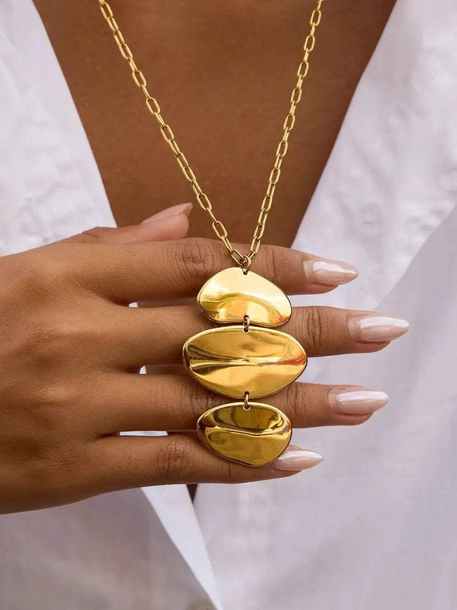 Veliora Triple Orbit Statement Necklace ✨