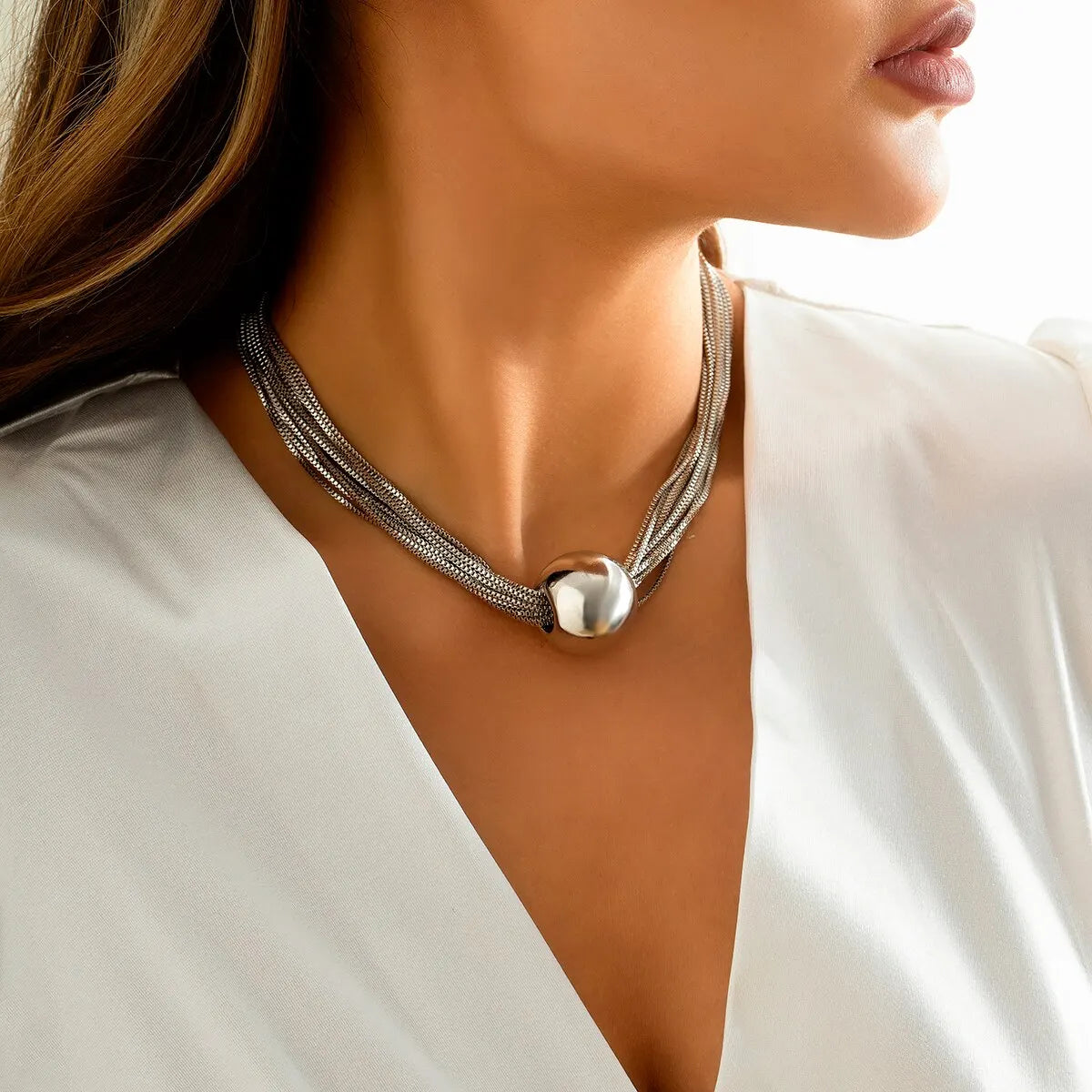 Veliora Bold Twisted Chain Necklace ✨