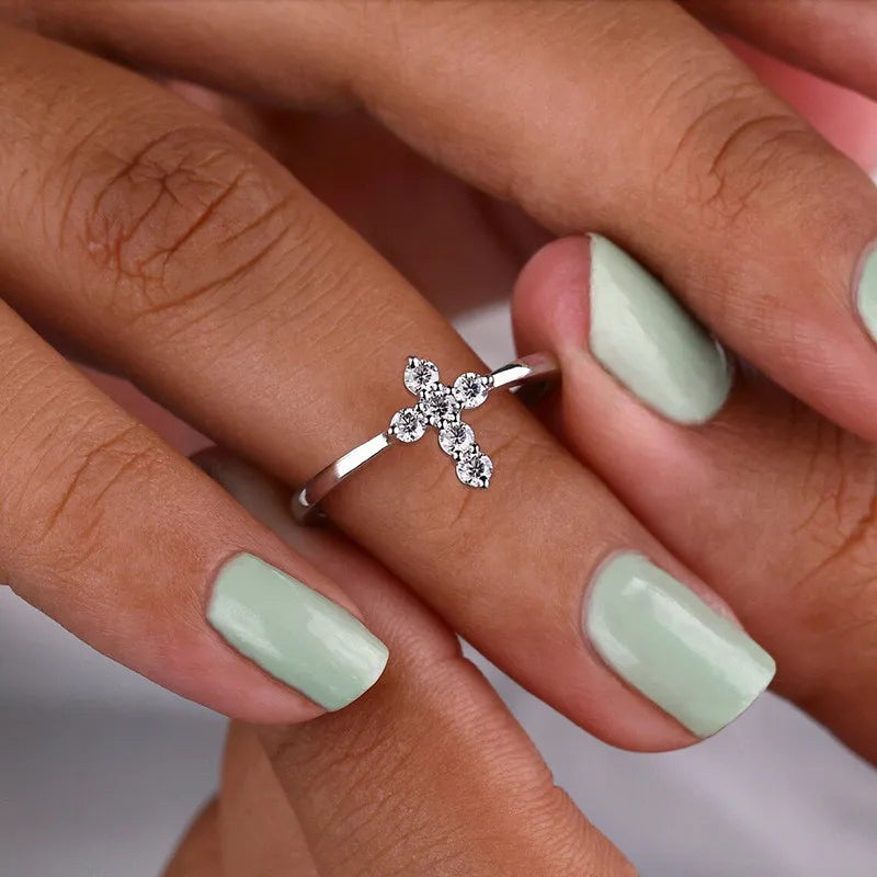 Veliora Pure Cross Zircon Ring ✨