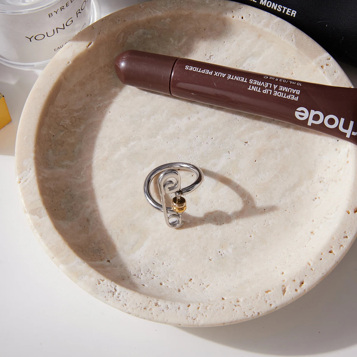 Veliora Linked Elegance Ring ✨