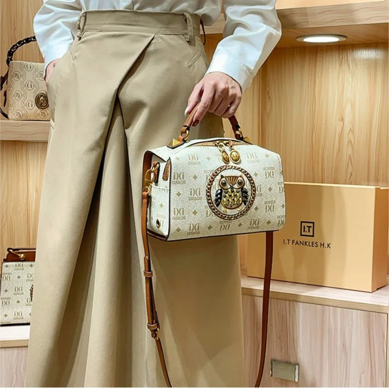 Veliora Vintage Pillow Crossbody 👜