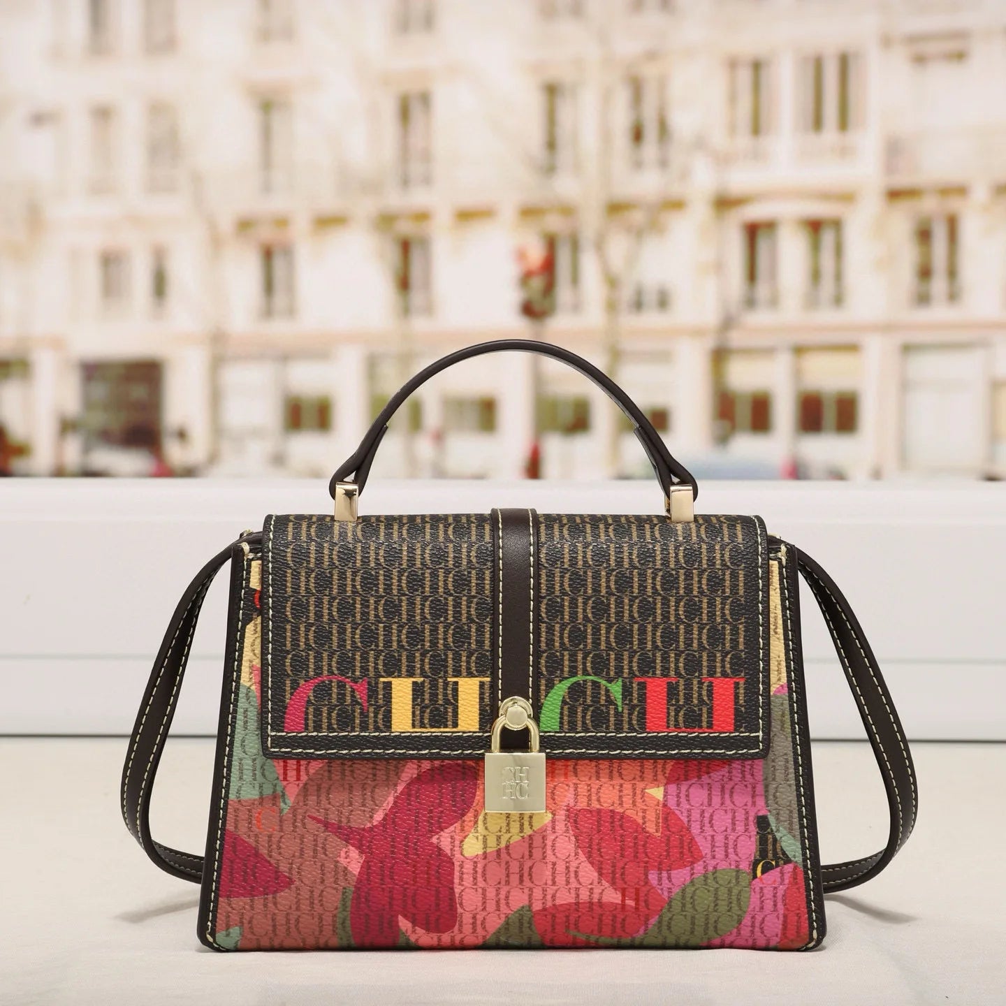 Veliora Mini Éclat Crossbody 👜