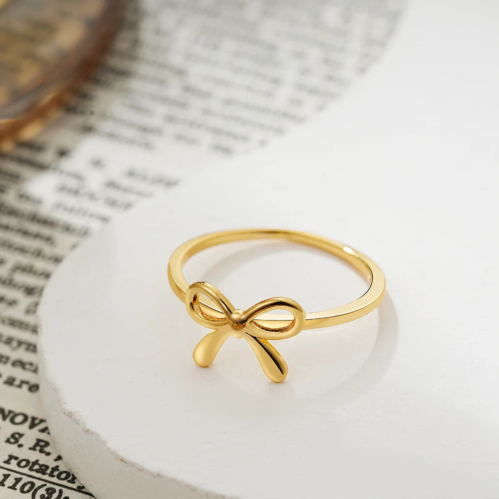 Veliora Gold Bow Ring ✨