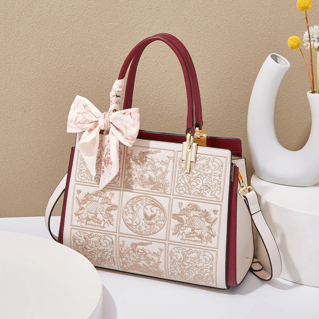 Veliora Silk Accent Leather Tote👜