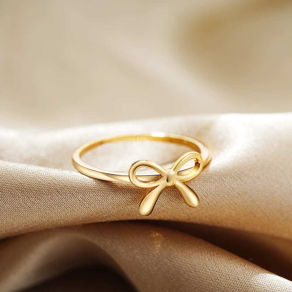 Veliora Gold Bow Ring ✨