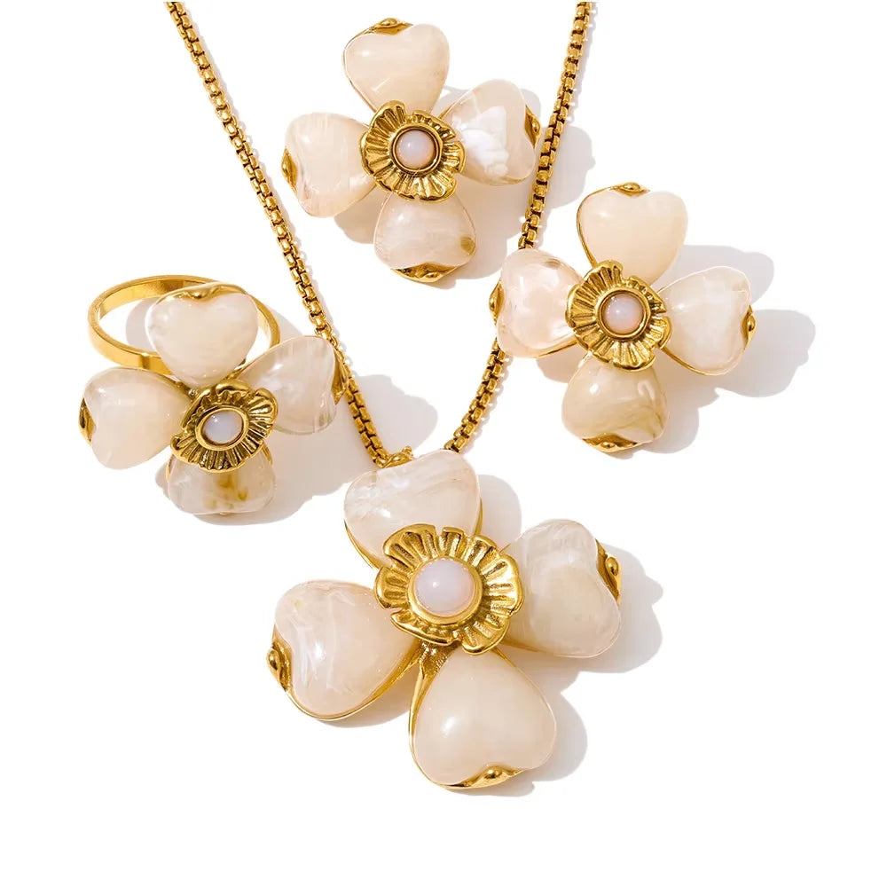 Veliora Fleur Atelier Jewelry Set
