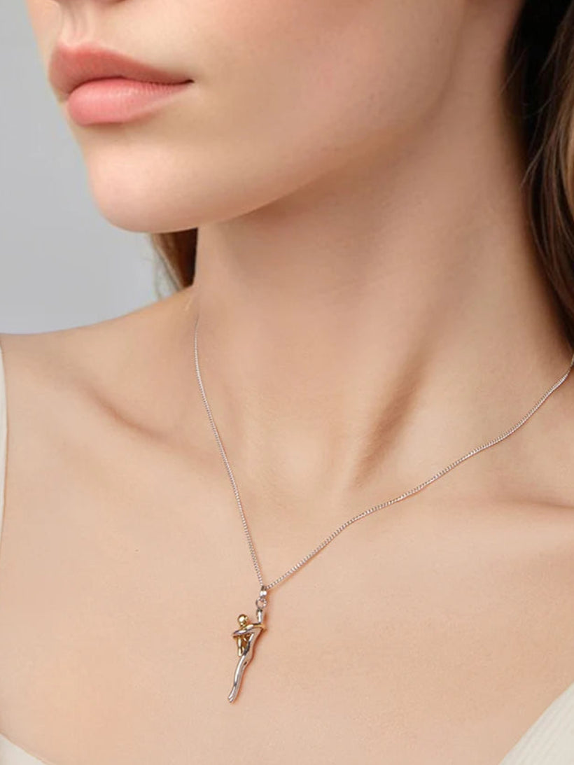 Veliora Mother & Child Hug Necklace